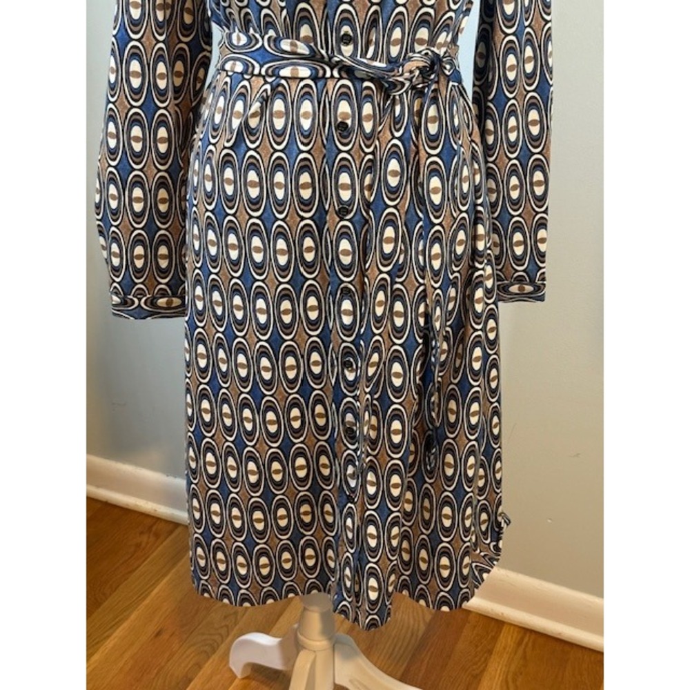 J McLaughlin Catalina Cloth Belted Shirt Dress M Geometric Retro Print Navy - Picture 4 of 11